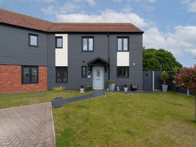 House for sale in Stokesby, Norfolk