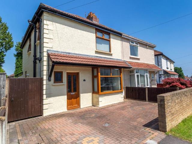 House for sale in Feckenham, City Of Bristol