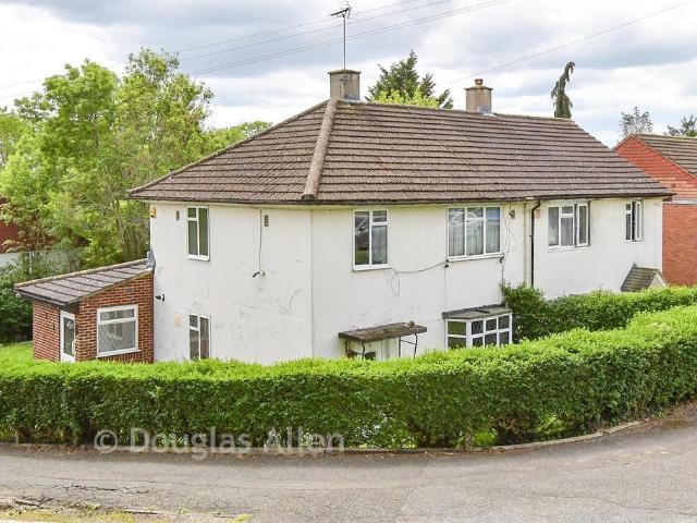House for sale in Chingford, Greater London