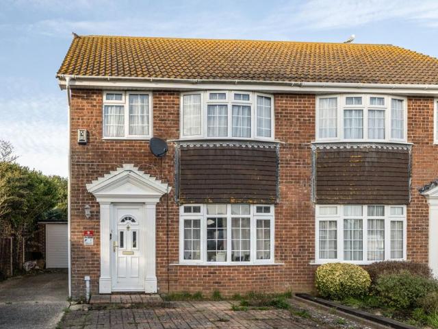 House for sale in Littlecote, West Sussex