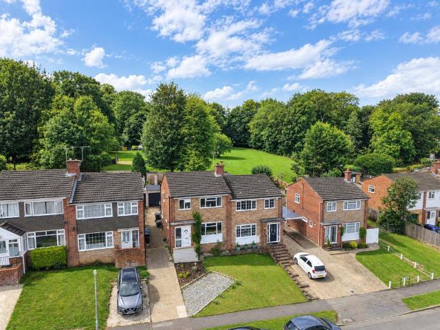 House for sale in Beaconsfield and Chepping Wye Community Board, Widmer End