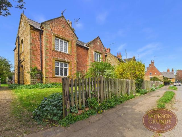 House for sale in Great Brington, Northamptonshire