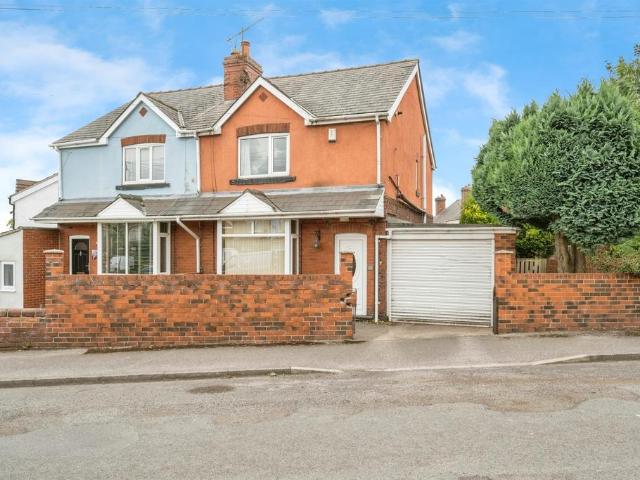 House for sale in Goldthorpe, South Yorkshire