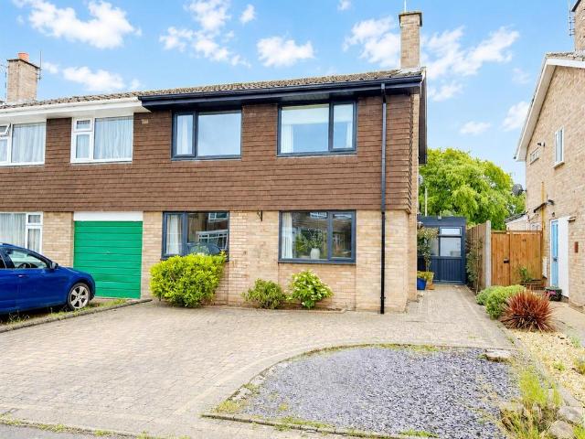 House for sale in Alderminster, Warwickshire