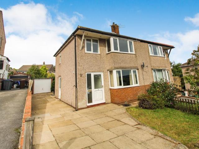 House for sale in Braithwaite, Bradford