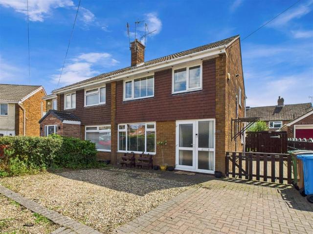 House for sale in Elloughton-cum-Brough, Brough