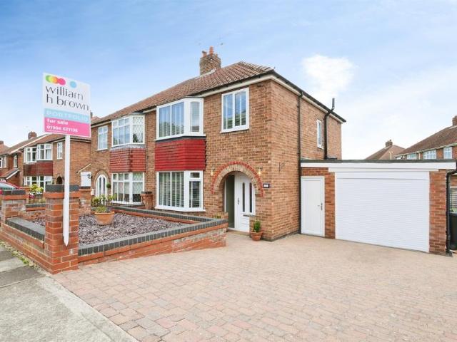 House for sale in Holgate, High Field
