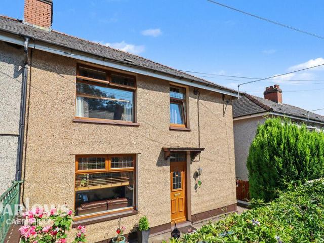 House for sale in Tir-y-berth, Wales