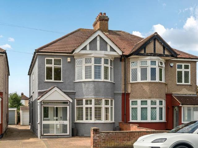 House for sale in Avery Hill, Greater London