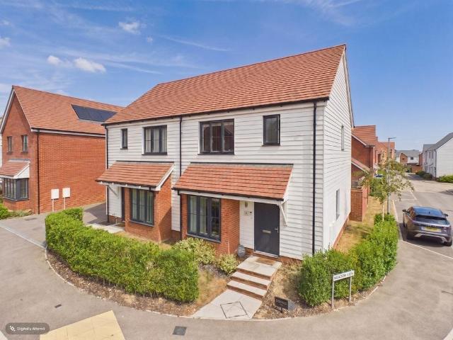 House for sale in Folkestone, Kent