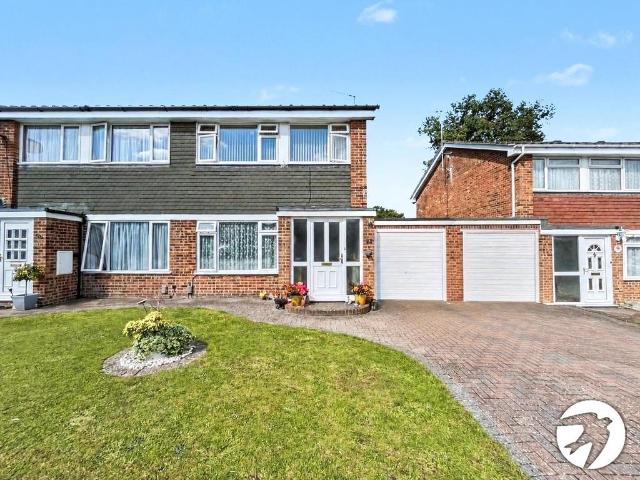 House for sale in Chatham