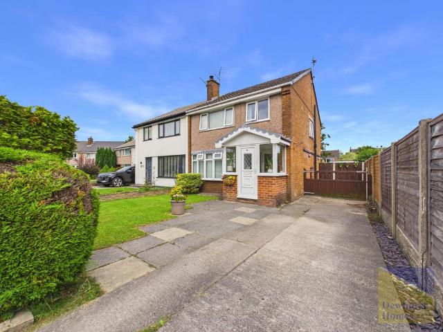 House for sale in Higher Bartle, Lancashire