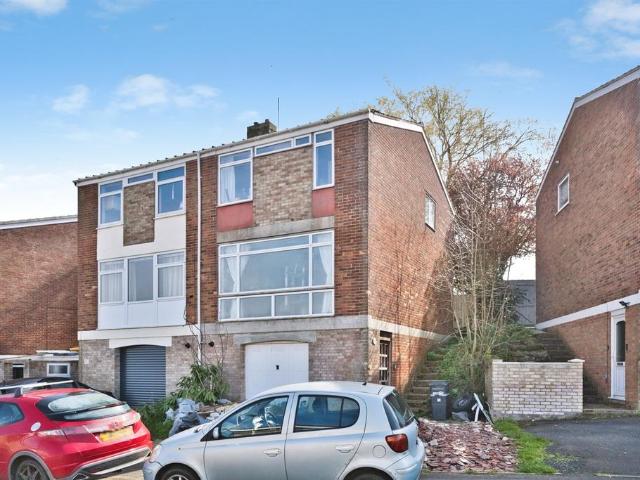 House for sale in Preston Plucknett, Yeovil