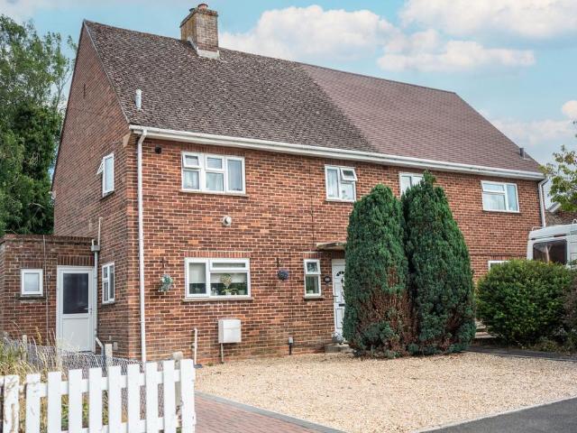 House for sale in Barton Stacey, Hampshire