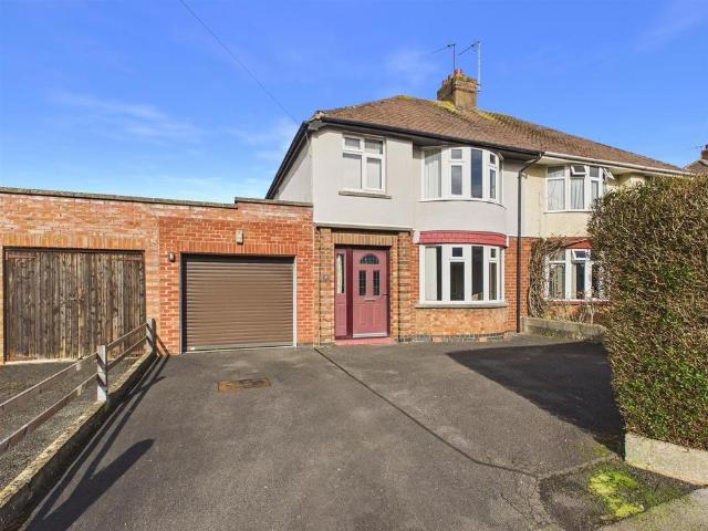 House for sale in Elmbridge, Gloucester