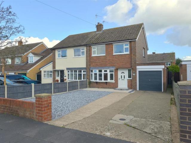 House for sale in Pulley, Bayston Hill