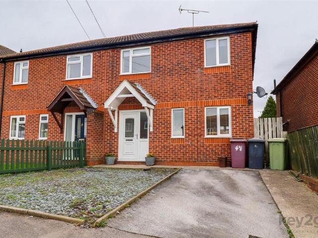 House for sale in Brackenfield, East Midlands