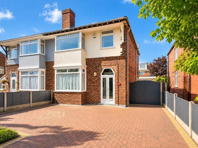 House for sale in Woodhey, Bebington