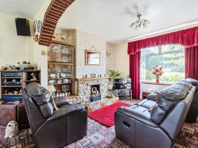 House for sale in Stainborough, South Yorkshire