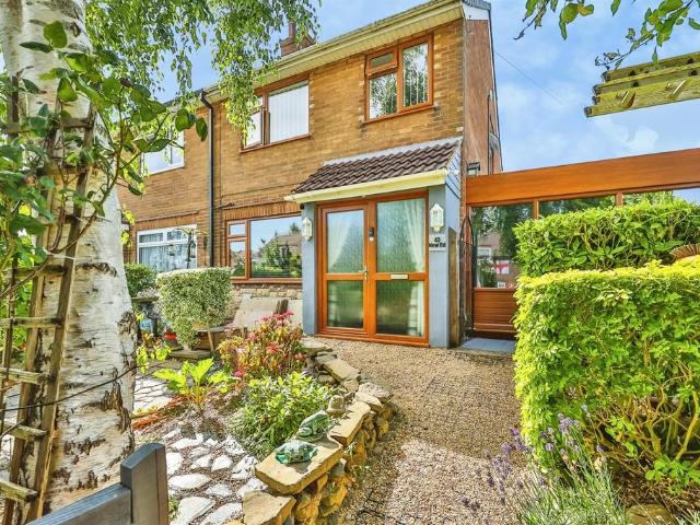 House for sale in Kedleston, East Midlands