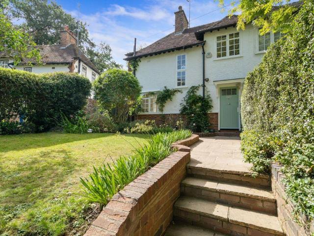 House for sale in Hampstead Garden Suburb, Greater London