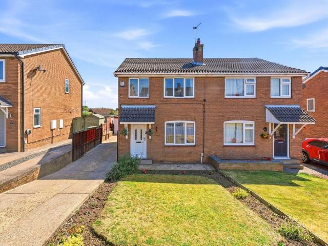 House for sale in Airedale, Pontefract