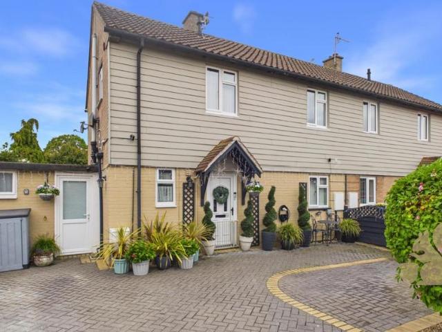 House for sale in Fordham Heath, Essex