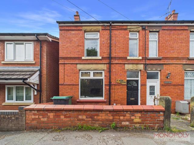 House for sale in Tanyfron, Wales