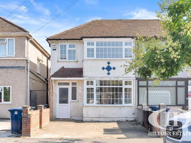 House for sale in London Borough of Ealing, Greater London