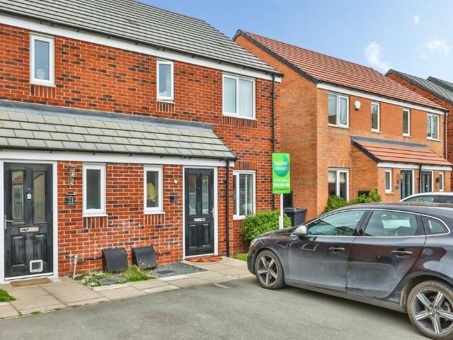 House for sale in Caldermill, East Midlands