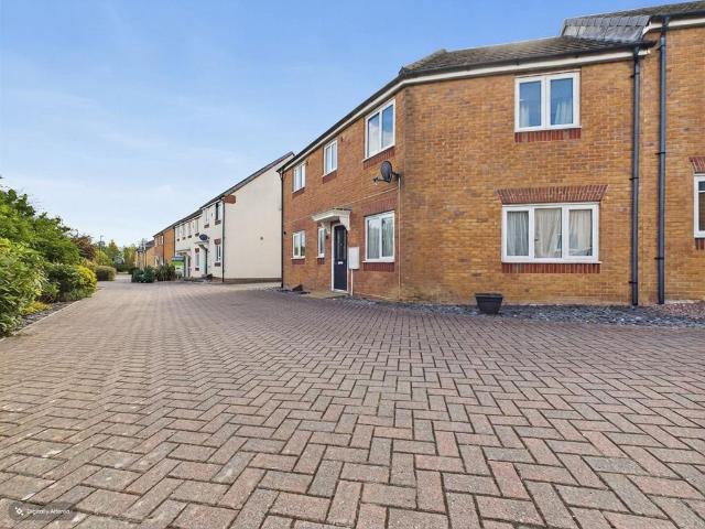 House for sale in Cardea, Peterborough