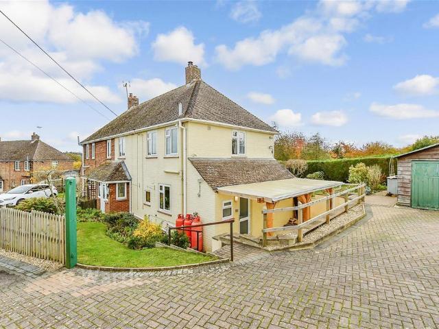 House for sale in The Bridge, Kent