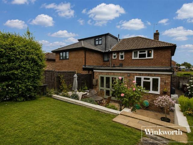 House for sale in Elstree and Borehamwood, Borehamwood