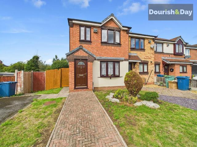 House for sale in Baswich, Staffordshire