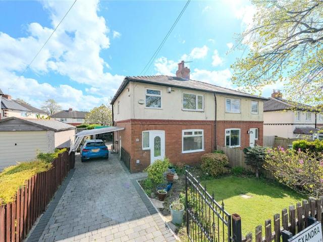 House for sale in Farsley, Leeds