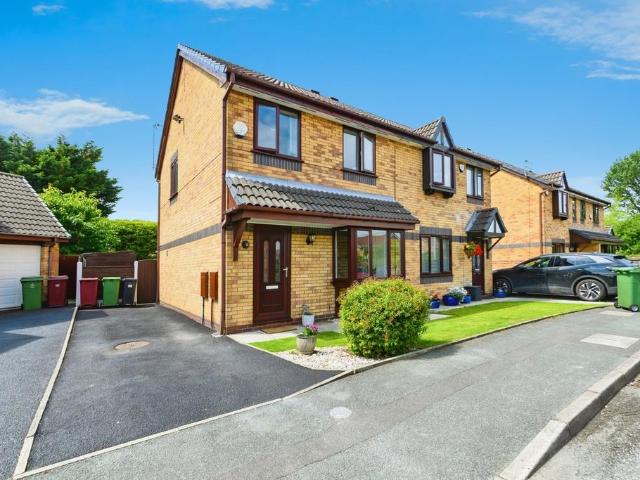 House for sale in Lee Bank, Greater Manchester