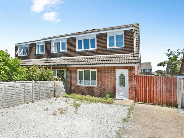 House for sale in Throop, Bournemouth