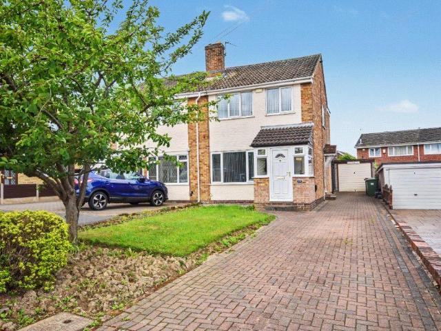House for sale in Crofton, West Yorkshire