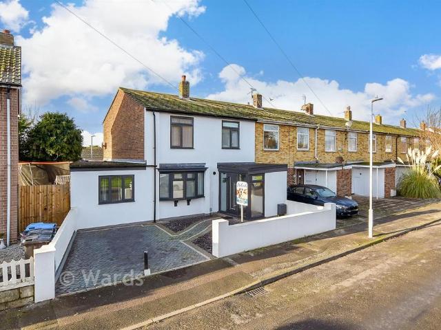 House for sale in Westwood, Acol