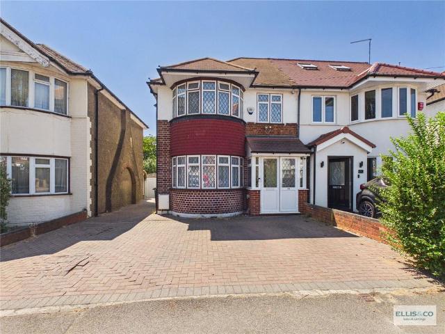 House for sale in Kenton, Greater London