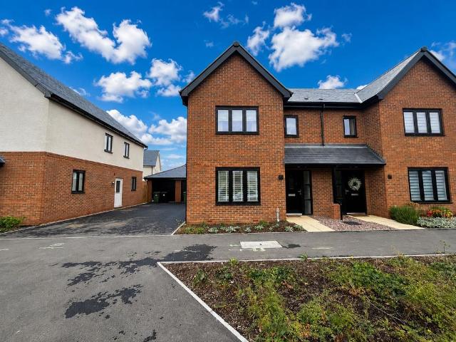 House for sale in Hampton Gardens, Peterborough