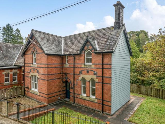 House for sale in Llangurig, Cwmbelan