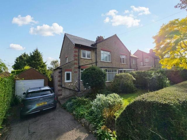 House for sale in Newlands, Scarborough