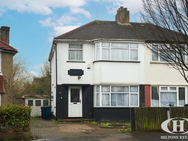 House for sale in London Borough of Ealing, Greater London