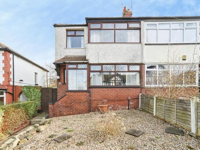 House for sale in Pudsey, West Yorkshire