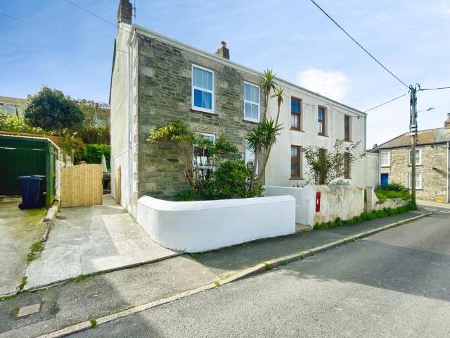 House for sale in Porthleven, Cornwall