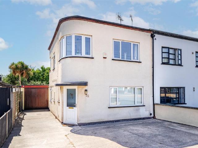House for sale in Oadby, Leicestershire