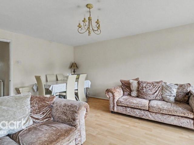 House for sale in South Ockendon, Essex