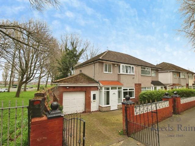 House for sale in Cabbage Hall, Calderstones
