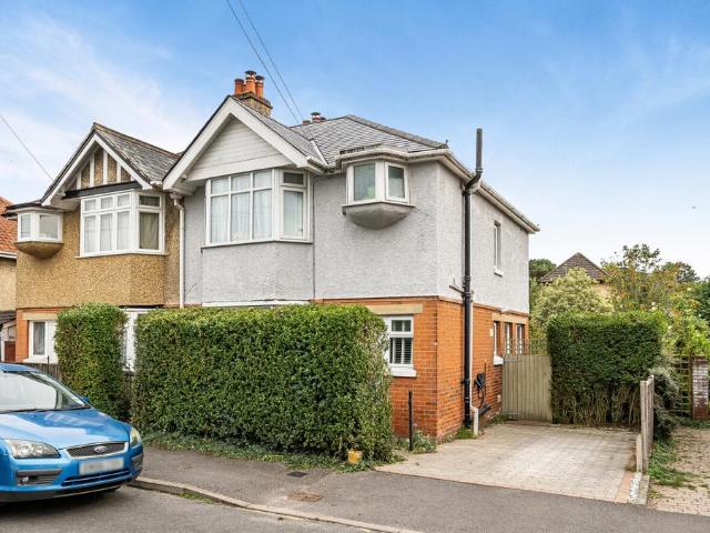 House for sale in Bassett, Southampton